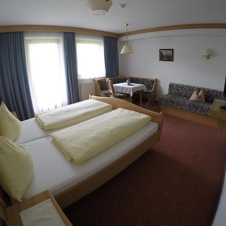 Gaestehaus Alpenland トゥクス 部屋 写真