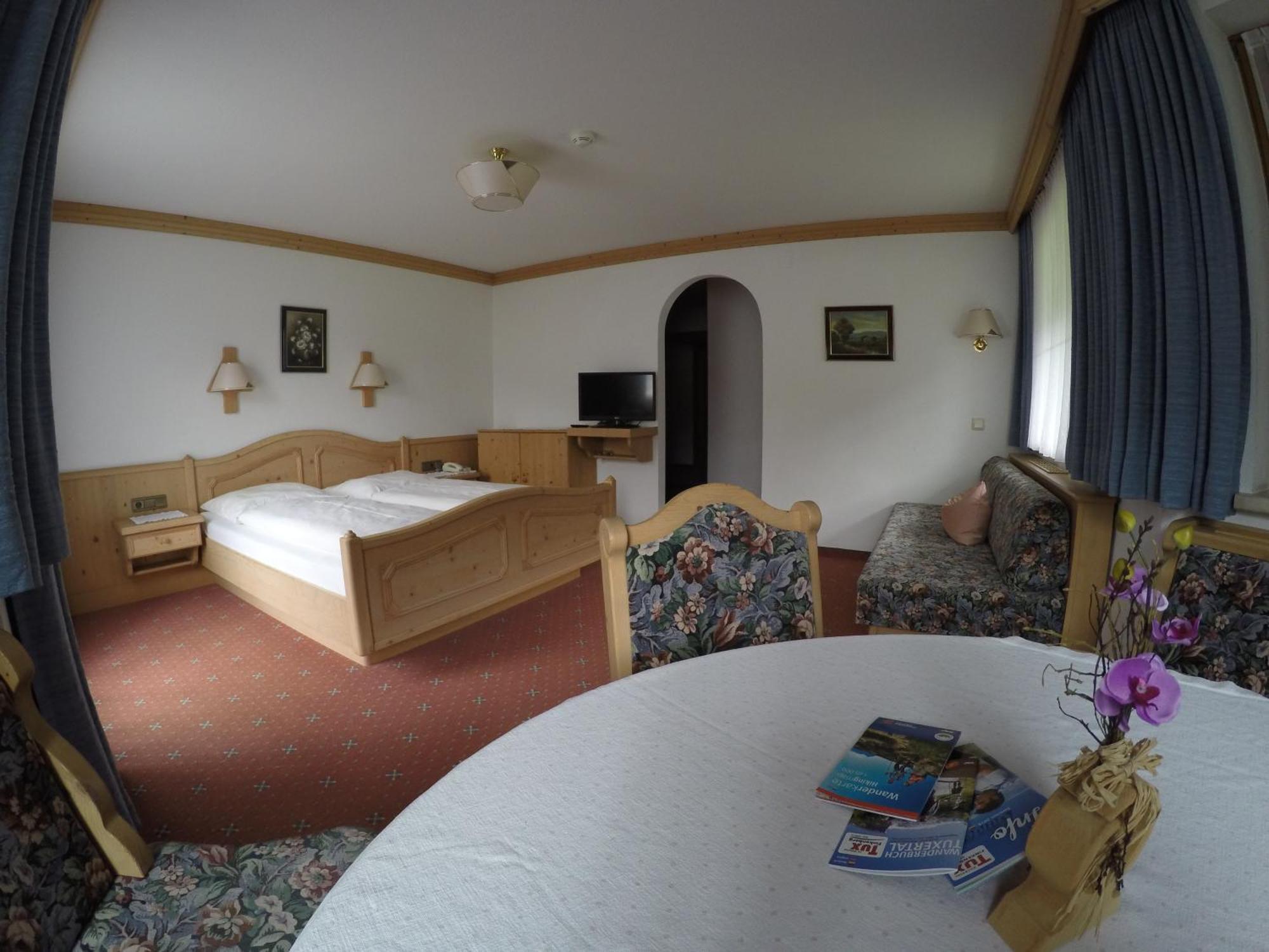 Gaestehaus Alpenland トゥクス 部屋 写真