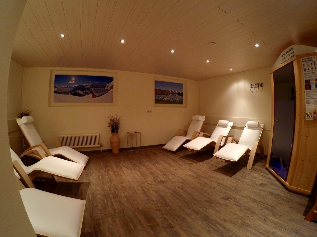 Gaestehaus Alpenland トゥクス エクステリア 写真